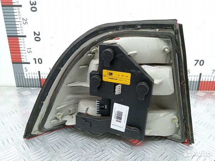 Фонарь задний правый Opel Vectra B 1998 90512716