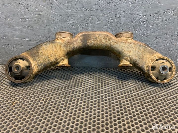 Опора дифференциала задняя Lexus Rx 350