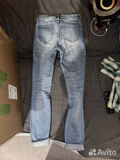 Джинсы голубые