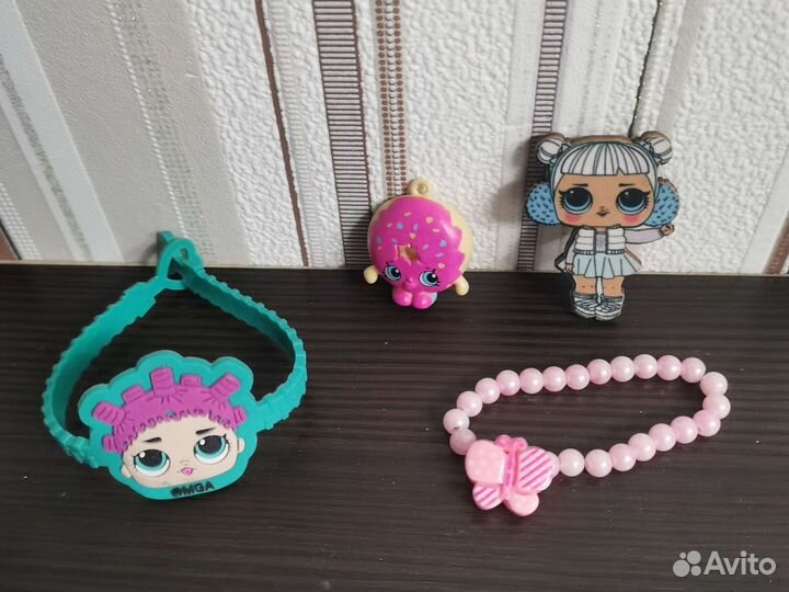 Резинки для волос, кольца, браслеты, заколки