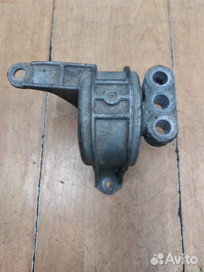 Подушка двигателя Opel Astra H Z17DTL 2004