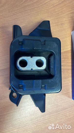 Подушка двигателя 21830S0000