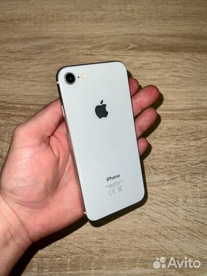 iPhone 8, 64 ГБ