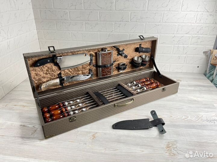 Набор шампуров в кейсе Шн0028 с флягой 20 предм