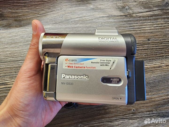 Цифровая видеокамера Panasonic NV-GS33