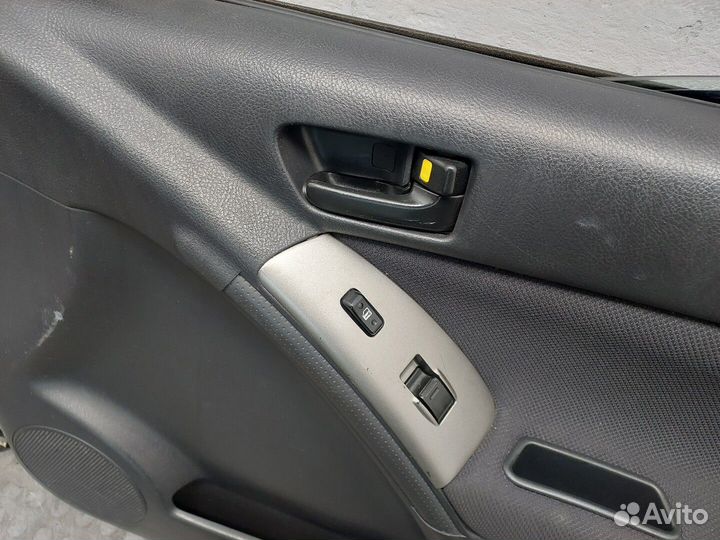 Дверь боковая Toyota Matrix, 2004