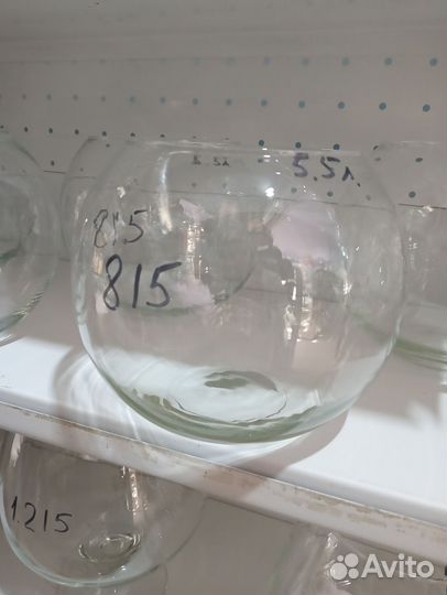 Круглые аквариумы и бокалы