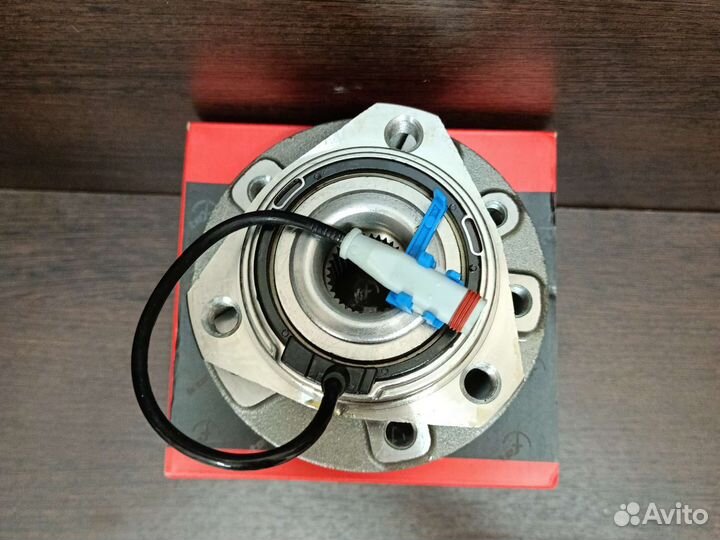 Ступица передняя в сборе Opel Astra H Zafira