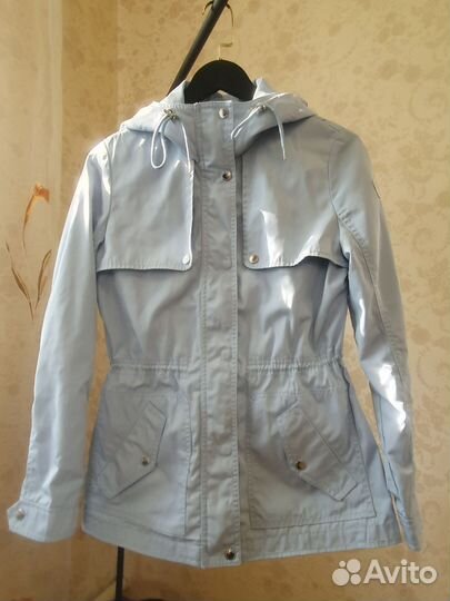 Ветровка женская