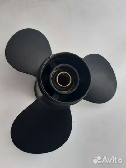 Винт Solas 10-го шага