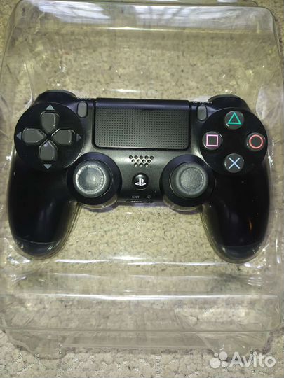 Sony PS4. Джойстики. Геймпады