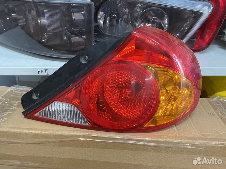 Задние фонари Киа Спектра