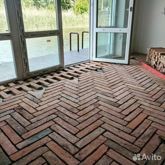 Керамическая плитка напольная из старого кирпича