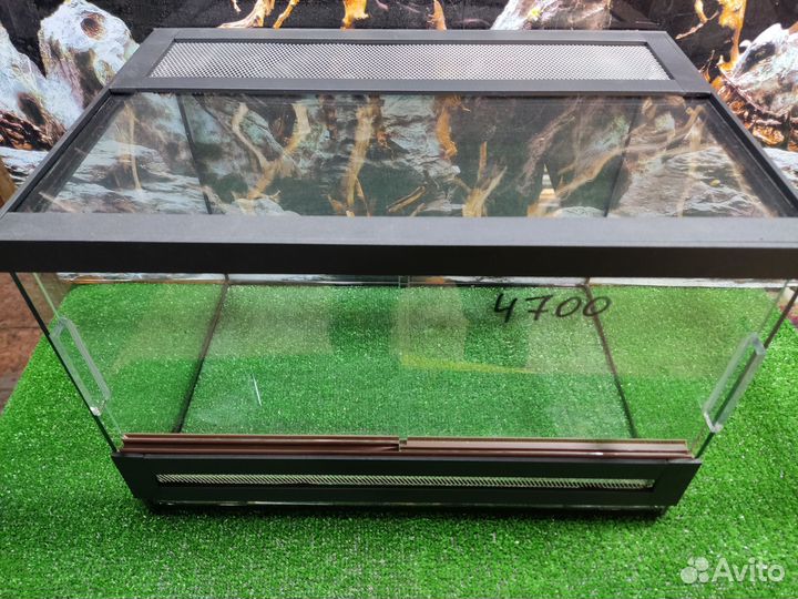 Террариум для рептилий новый