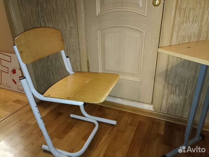 Парта и стул