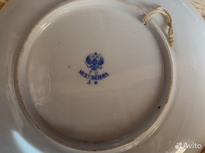 Фарфоровые тарелки на стену