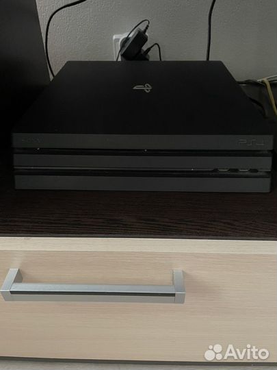 Sony PS4 pro 1tb