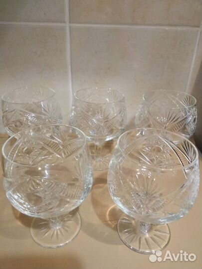 Рюмки бокалы пепельница хрустальные