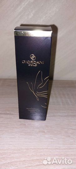 Матирующая пудровая тональная основа Giordani Gold