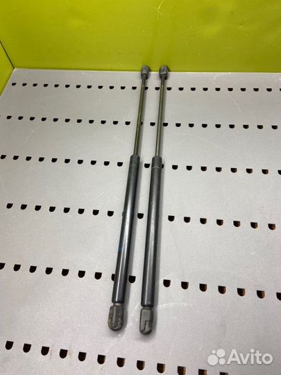 Амортизаторы багажника Audi A6 C5 avant 2.5TDI AKE