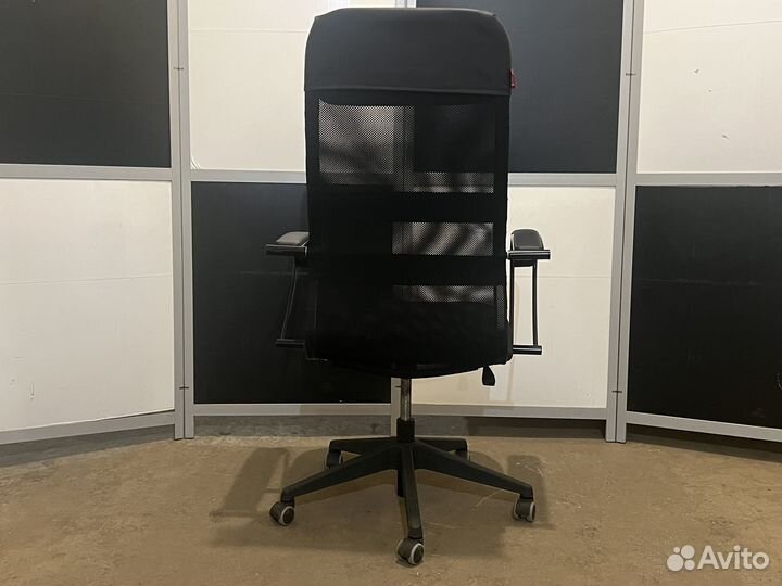 Кресло руководителя спинка сетка