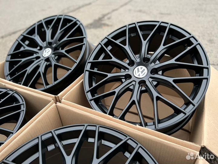 Литые диски B092 R18 на Volkswagen Passat