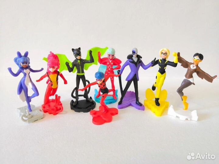 Коллекция киндер-сюрприз Леди Баг и Супер Кот