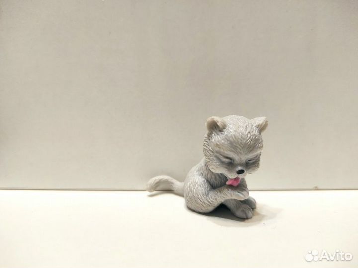 Игрушки из киндера Собаки и кошки