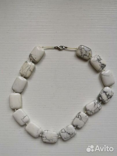 Бусы из натурального камня