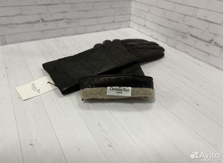 Перчатки женские кожаные Dior