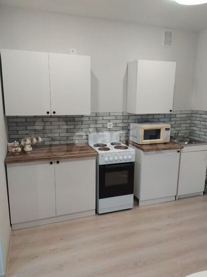 2-к. квартира, 54 м², 1/10 эт.