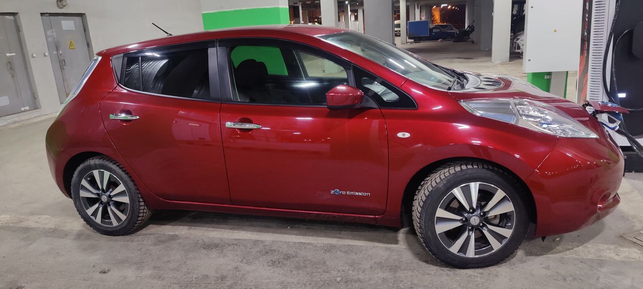 Nissan Leaf: фото владельца