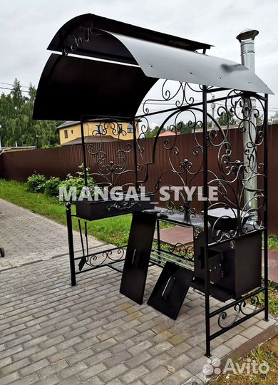 Мангал с крышей