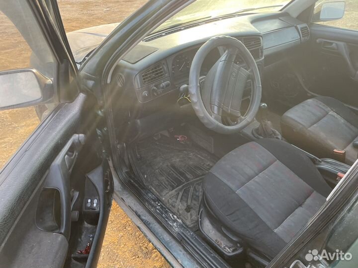 Volkswagen Jetta 2.0 МТ, 1996, 100 000 км