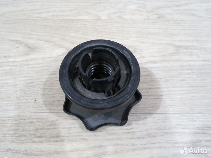 Крепление запасного колеса Audi A7