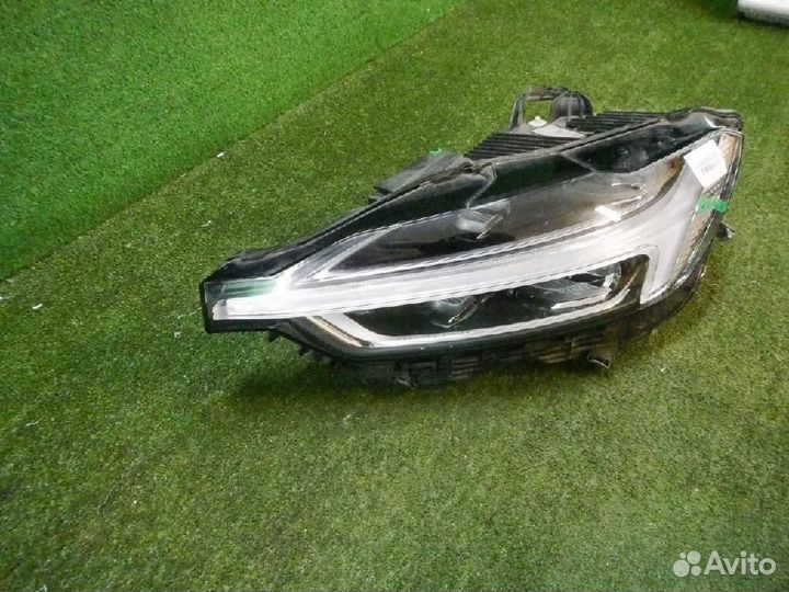 Фара левая Volvo XC60
