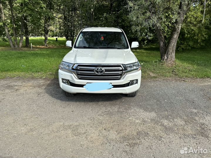 Прокат машины с водителем