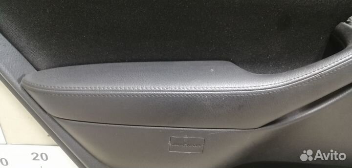 Обшивка двери задней левой Avensis II 2003-2008