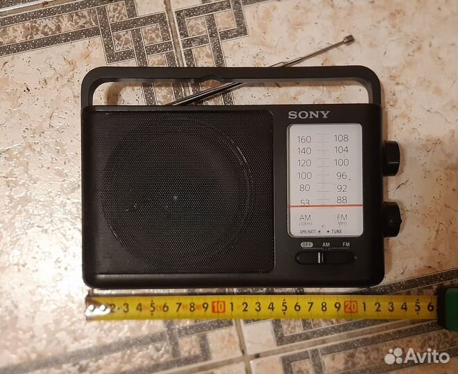 Радиоприемник импортный sanyo Sony