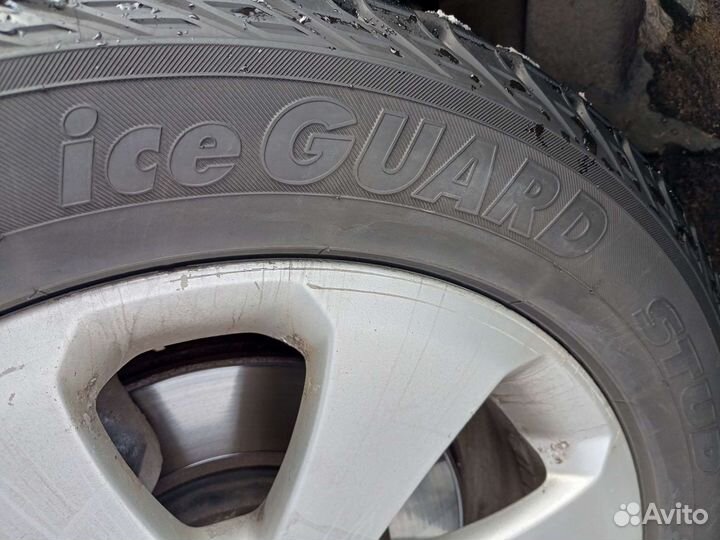 Yokohama Ice Guard Stud IG55 225/55 R17