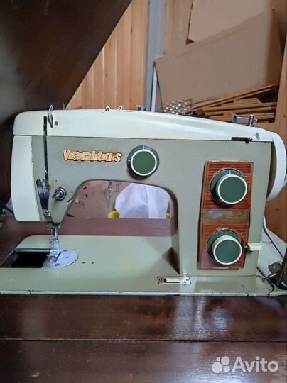 Швейная машинка veritas