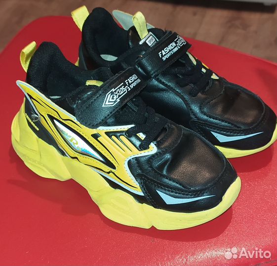 Кроссовки детские, 30