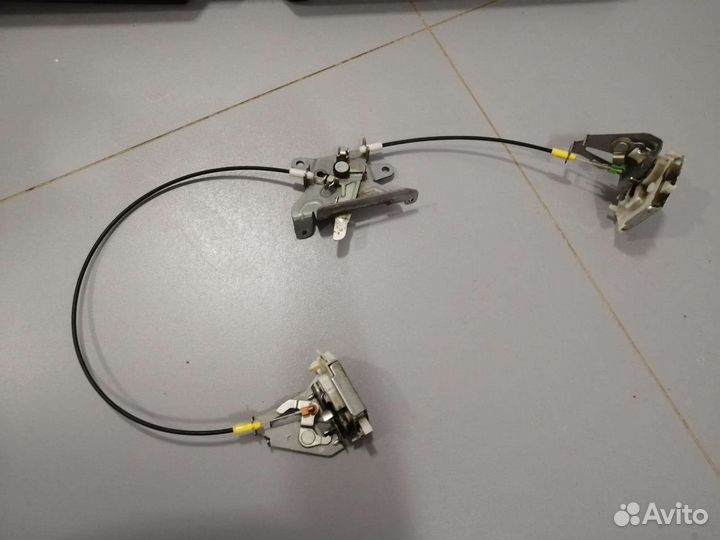 Замок откидного борта Mitsubishi outlander Xl