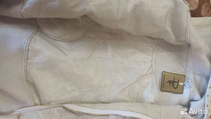 Женская верхняя одежда размер стандарт от 48-52