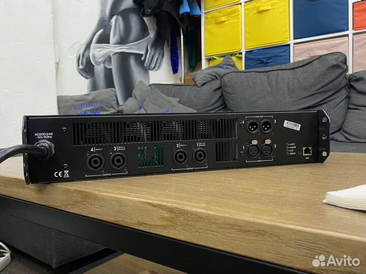 Комплект сценического звукового оборудования