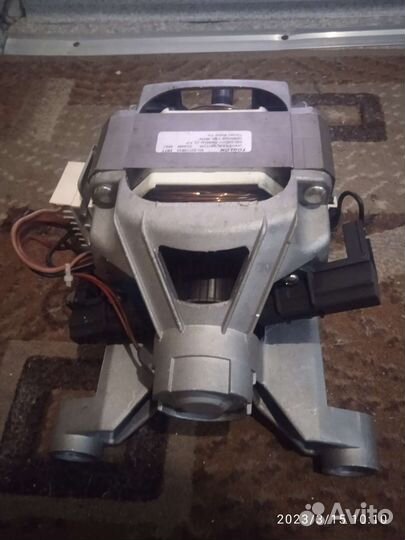 Двигататель стиральной машины