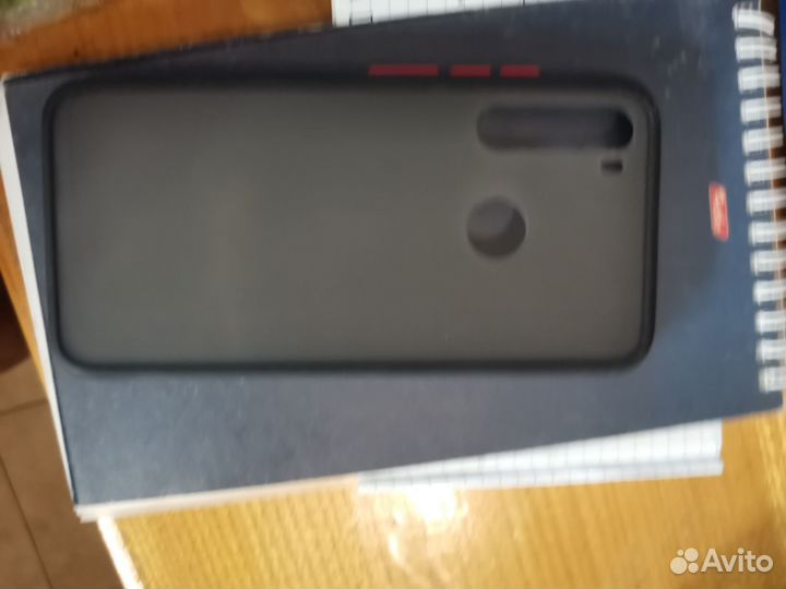 Бампер на телефон