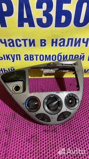 Блок управления печкой Ford Focus 1 с 1998-2004