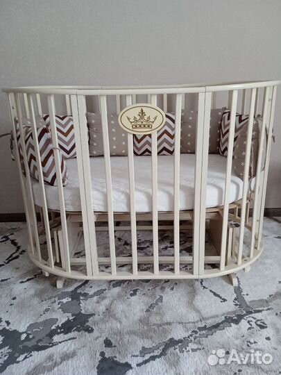 Детская кроватка