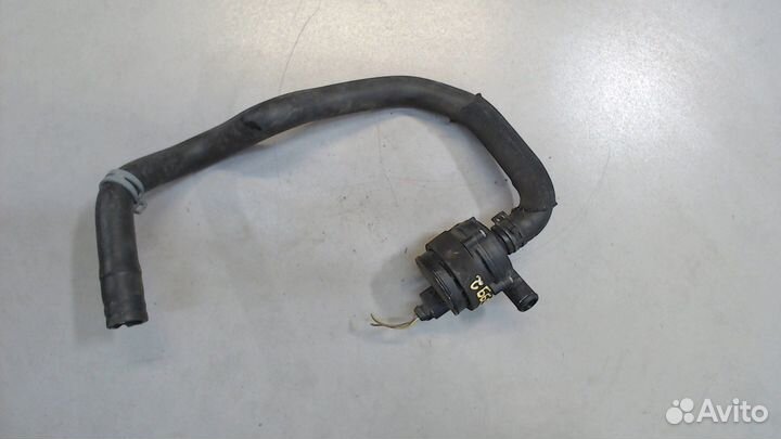 Насос водяной Mercedes E W211, 2008